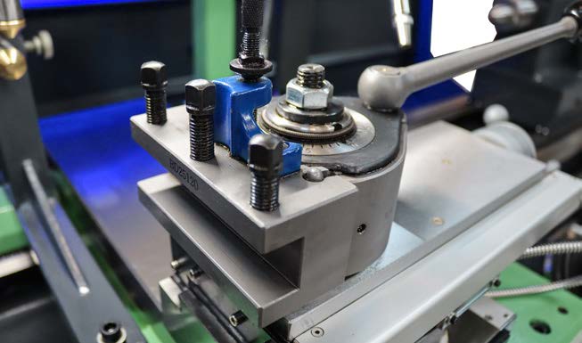 The Scantool Tool Holding Post for the LT 460/1500 Precision Metal Lathe with 460 mm Swing and 1500 mm Centres